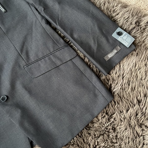 Kenneth Cole suit jacket - Picture 3 of 10